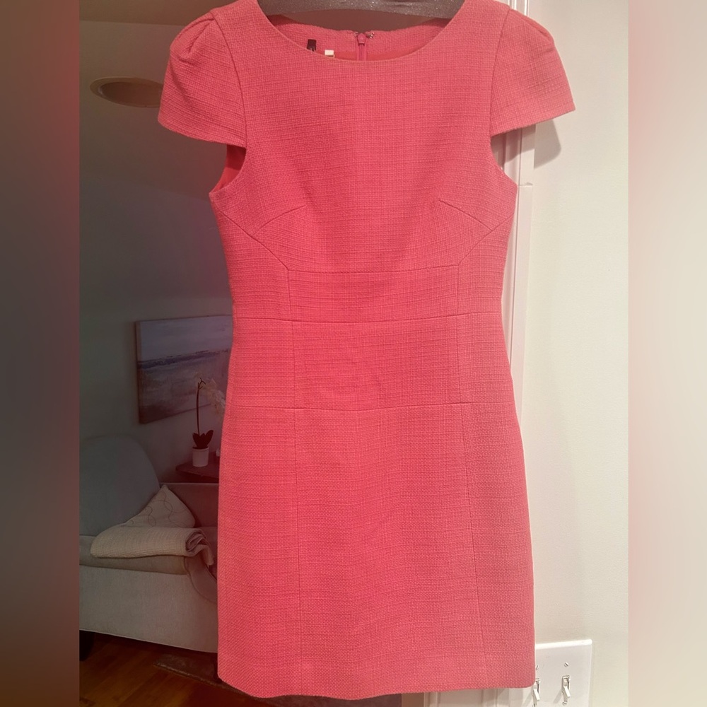 Chic Sheath Mini Dress with Cap Sleeves